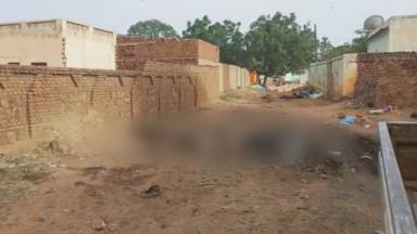 Click to play video 'Sudan war: Mass killings feared as thousands flee El Fasher'